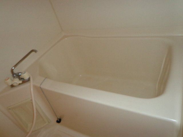 浴室の浴槽